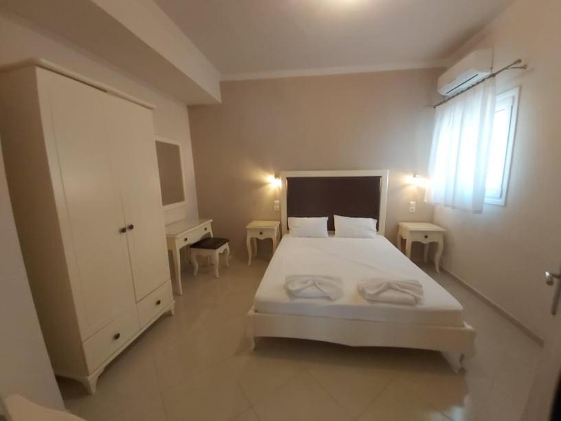 Konstantinos Apartments Ammoudiá Eksteriør bilde