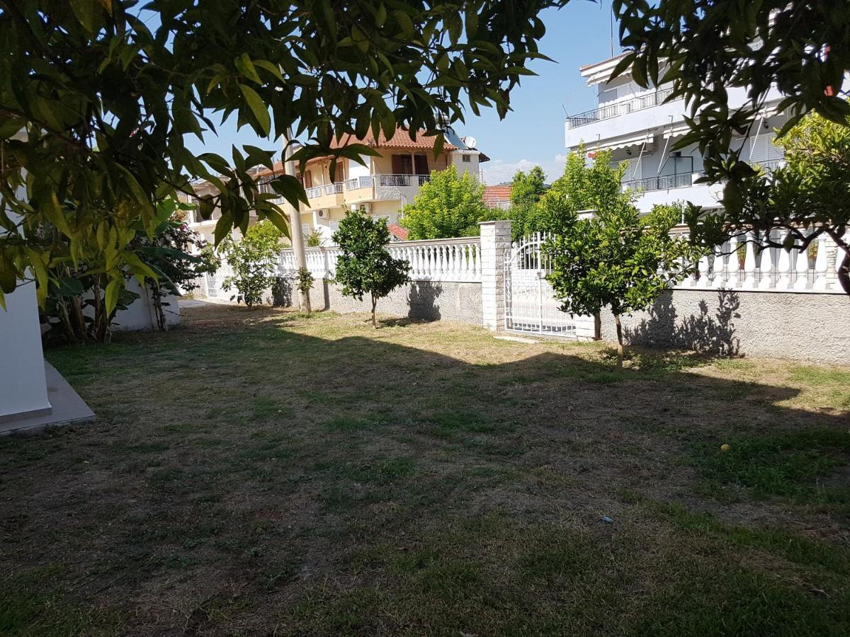 Konstantinos Apartments Ammoudiá Eksteriør bilde