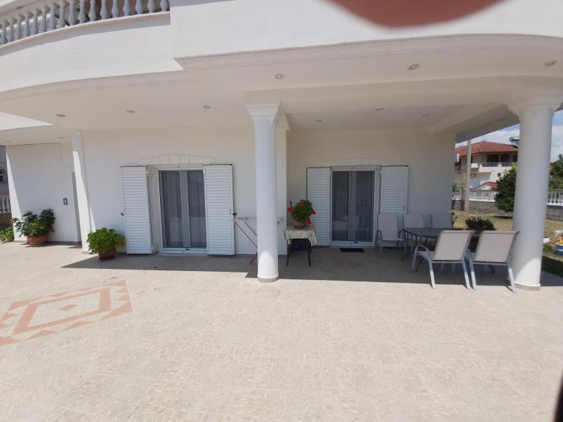 Konstantinos Apartments Ammoudiá Eksteriør bilde