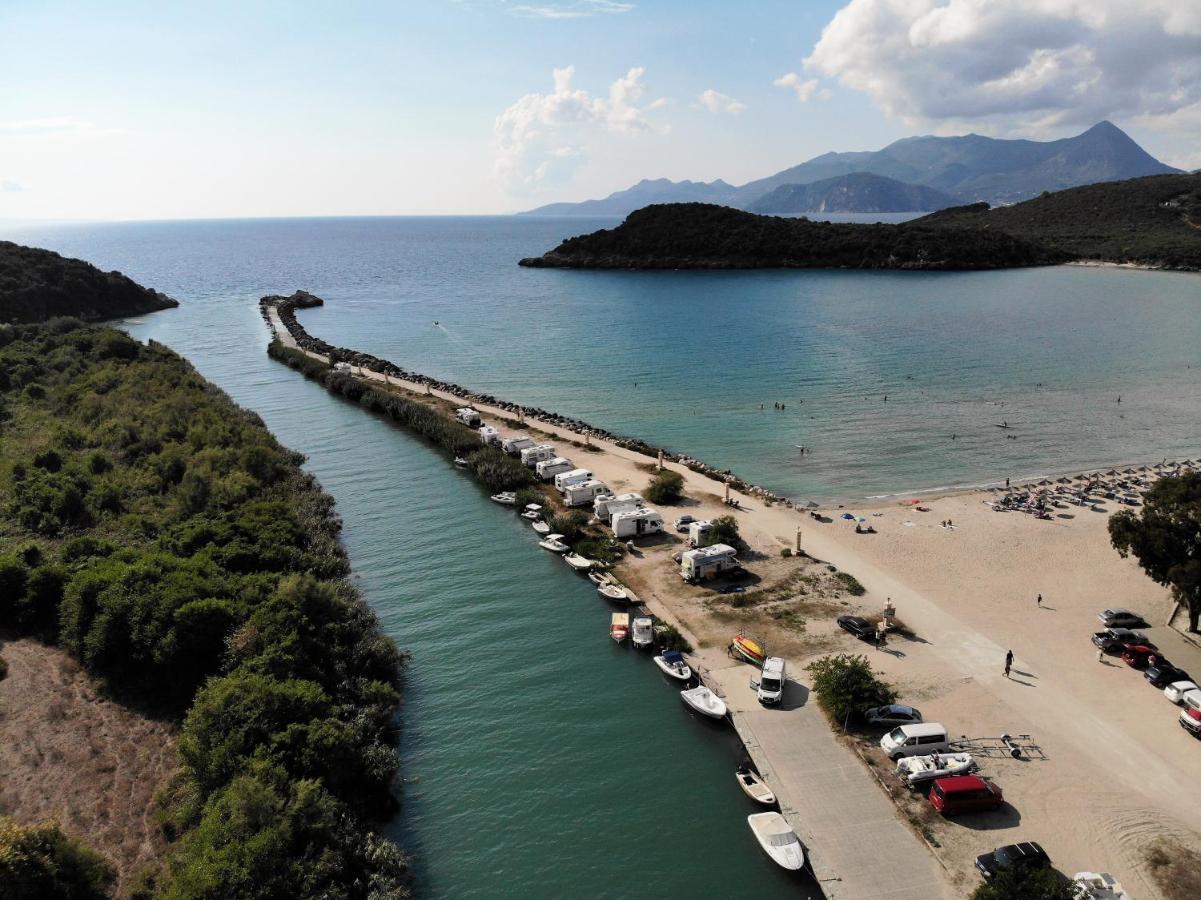 Konstantinos Apartments Ammoudiá Eksteriør bilde