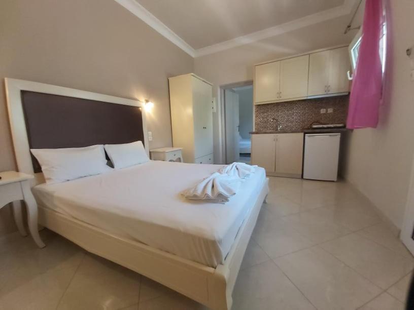 Konstantinos Apartments Ammoudiá Rom bilde